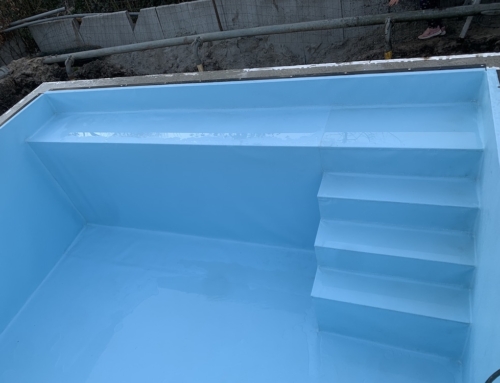 Zwembad met zwembadtrap gelast in Nijkerk